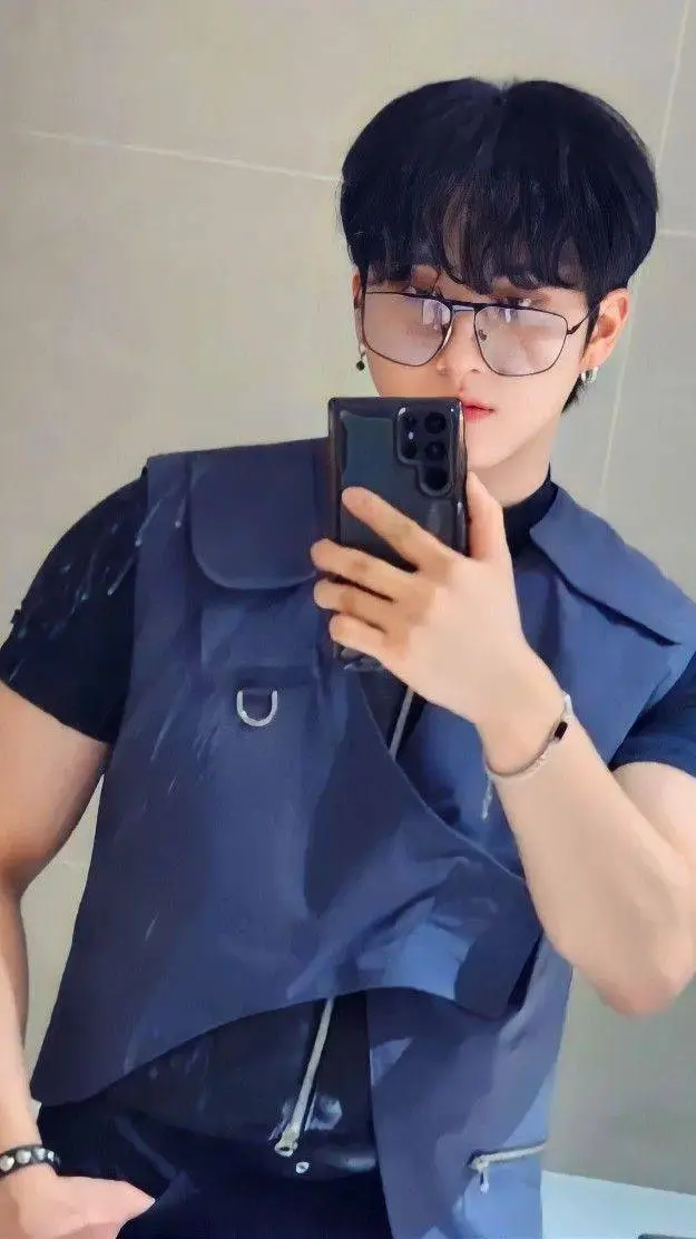 Talkie AI - Chat with * Seo Changbin *