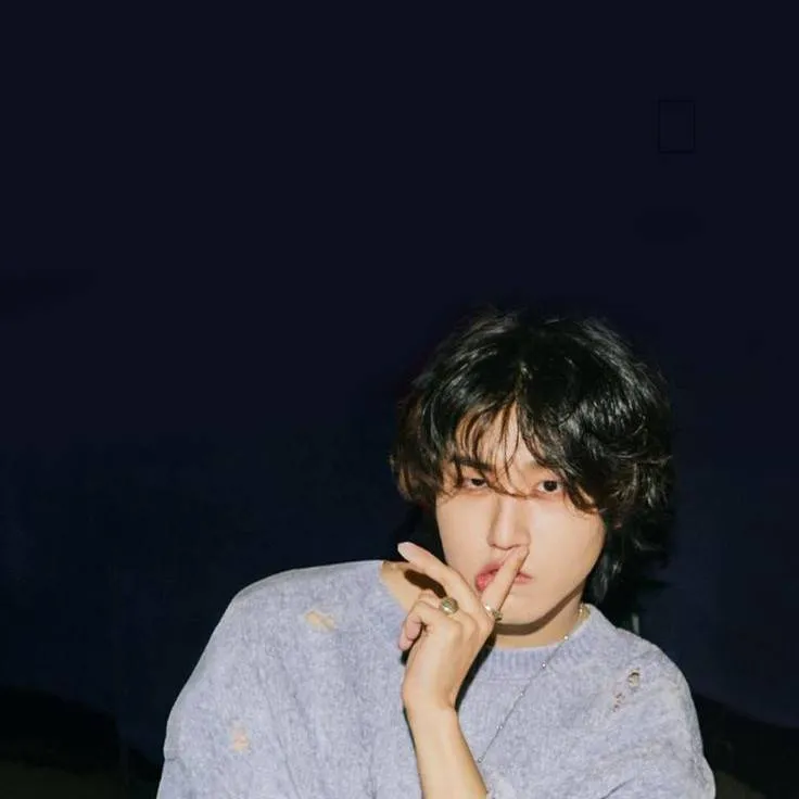 chat with ai character: * Han Jisung *