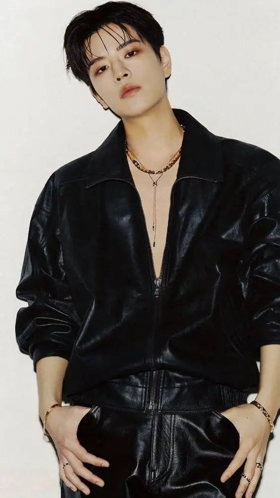ai character: * Kim Seungmin * background