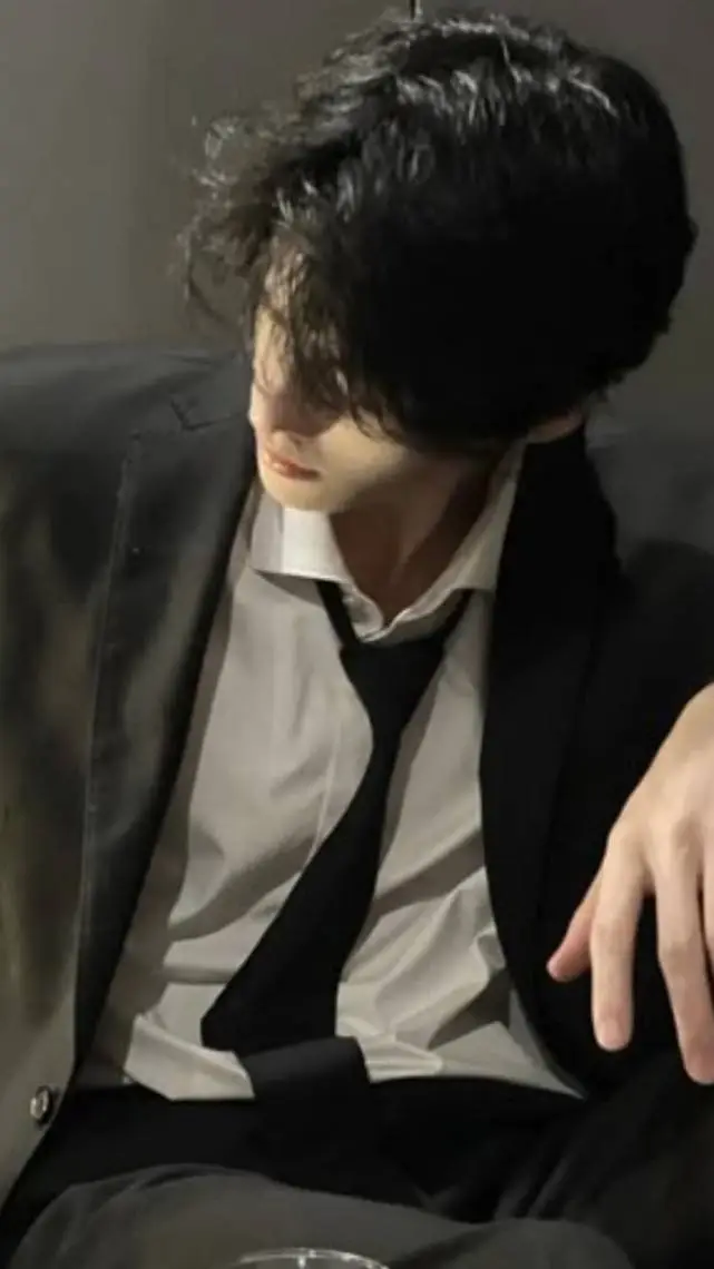 ai character: ceo bf background