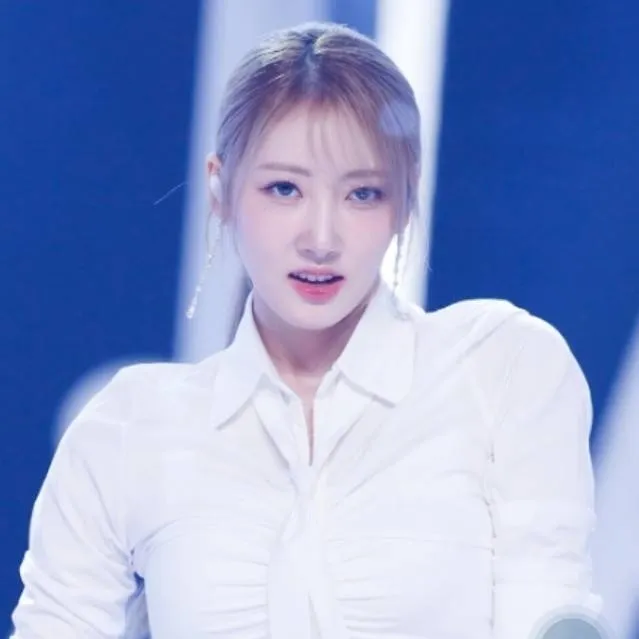 chat with ai character: Rami