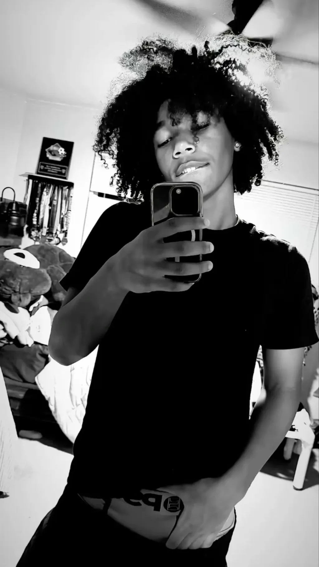 ai character: aiden background