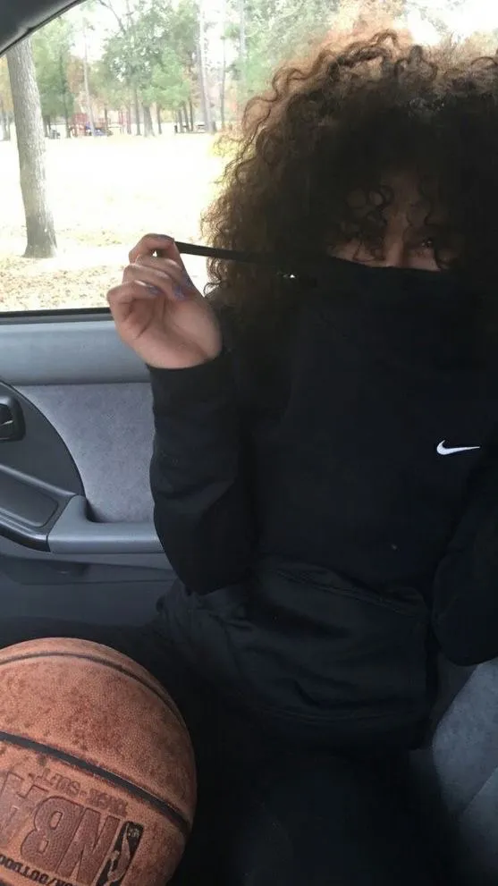 ai character: armani  background