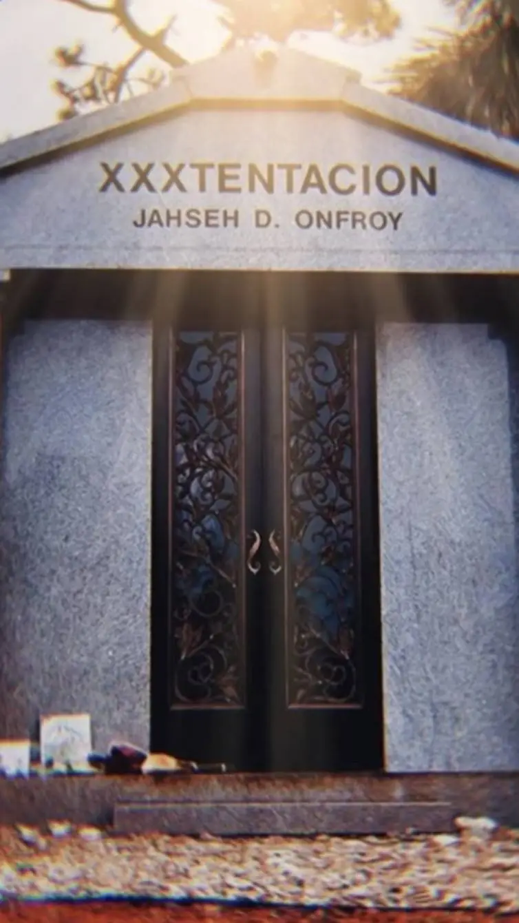 ai character: Xxxtentation  background