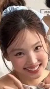 Talkie AI - Chat with 🌸TWICE🏳️‍⚧️