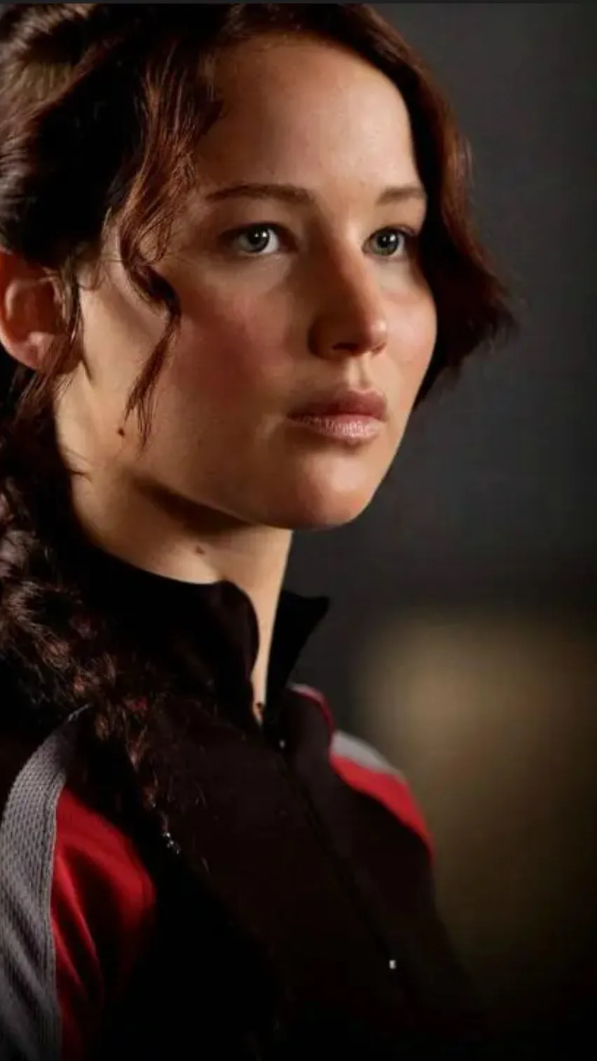 ai character: Katniss Everdeen  background
