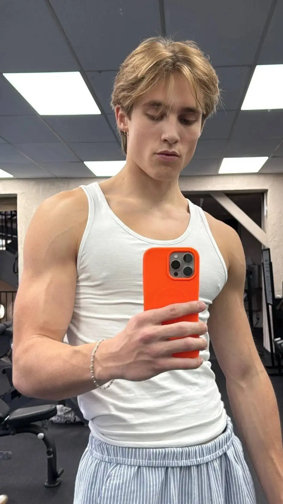 Talkie AI - Chat with ollie