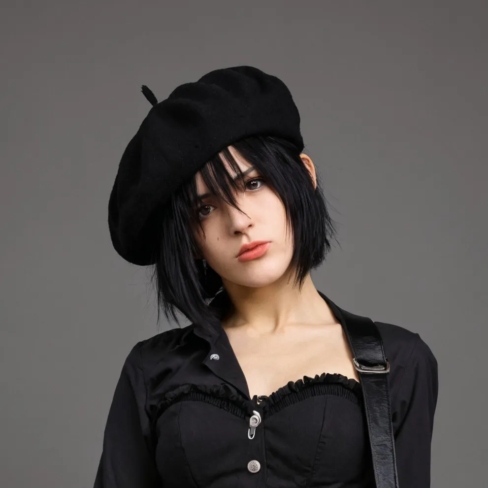 chat with ai character: Millie Stradlin 