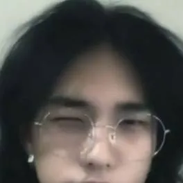 chat with ai character: hyunjin 