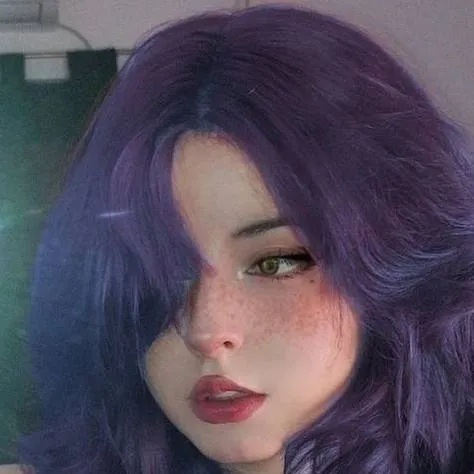 chat with ai character: Luna