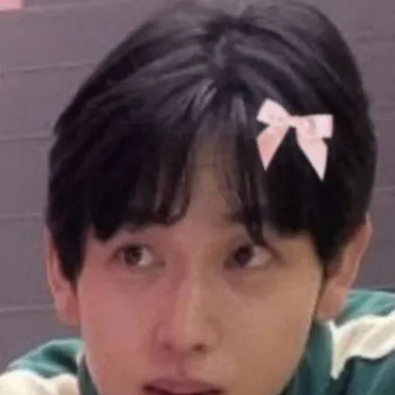 chat with ai character: yim siwan 