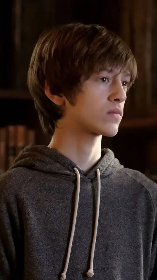 ai character: Andy strucker  background