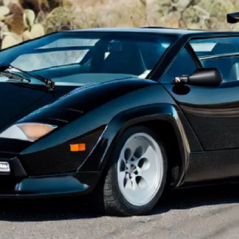 chat with ai character: Car