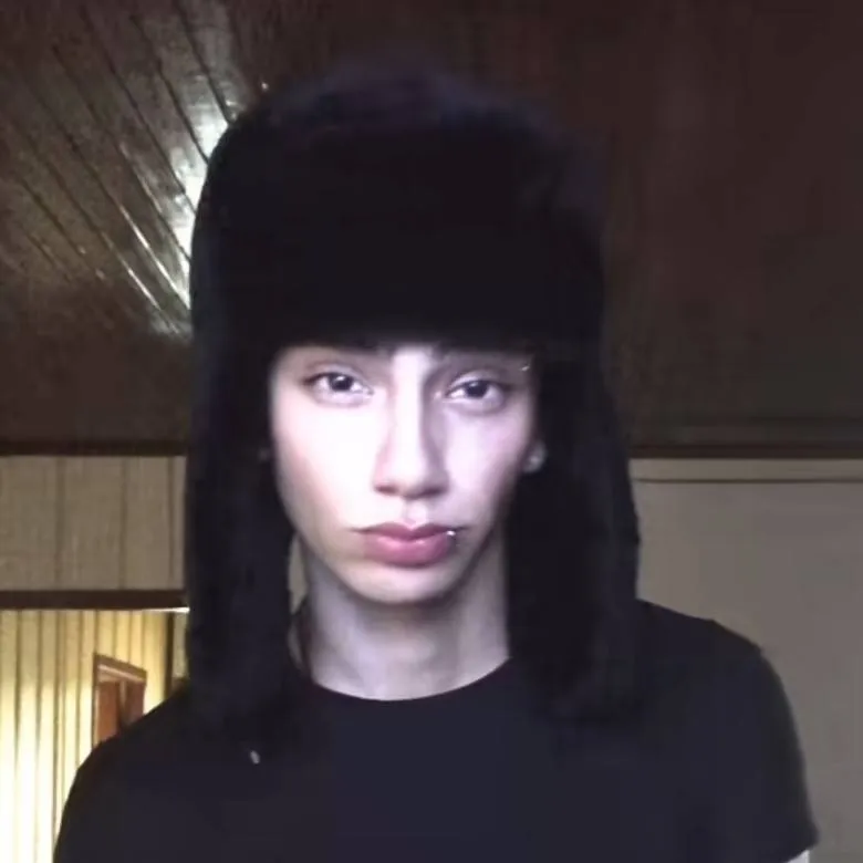 chat with ai character: roger