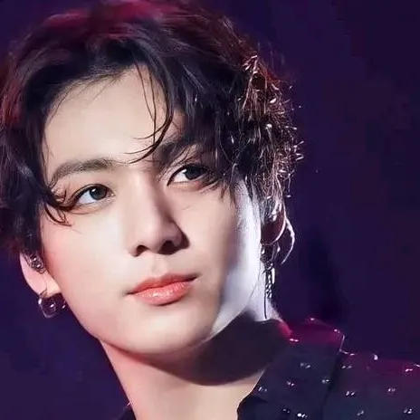 chat with ai character: jungkook tu esposo