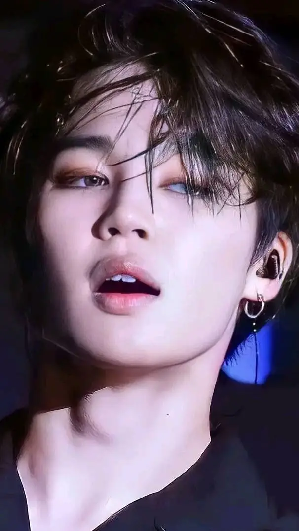 ai character: Jimin tu enemigo  background