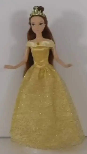 ai character: belle  background