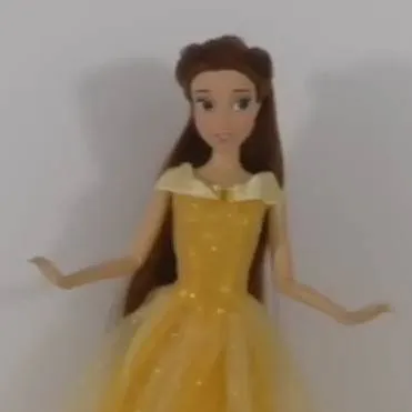 chat with ai character: belle