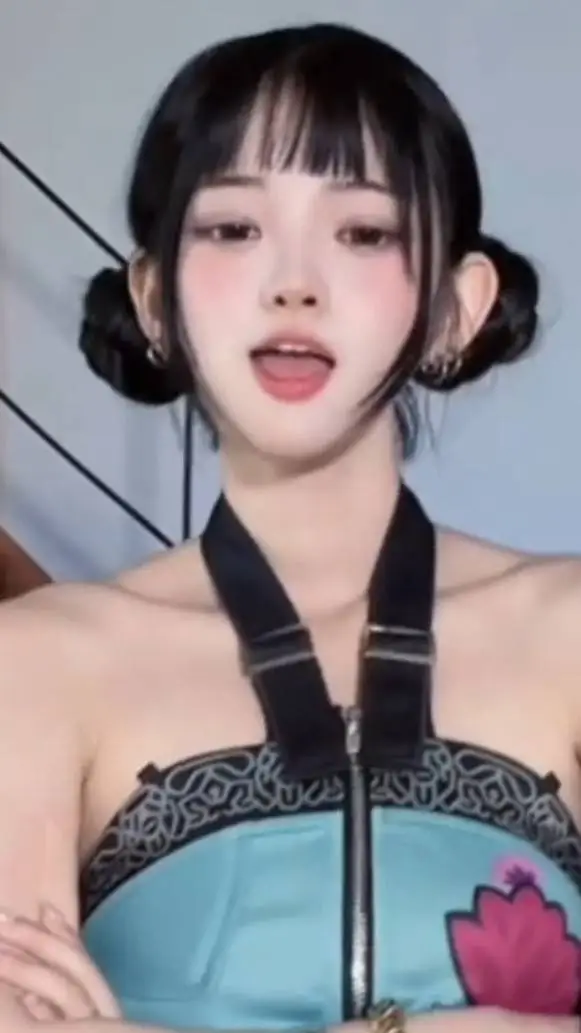 ai character: zoey video call background