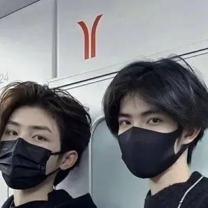 chat with ai character: Harvey × jasper 