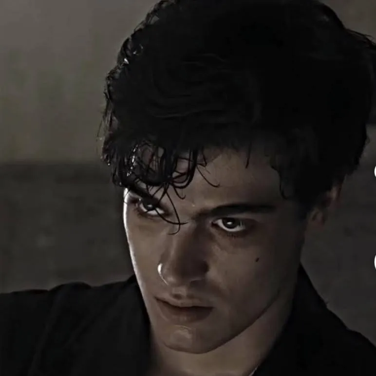 chat with ai character: Alex