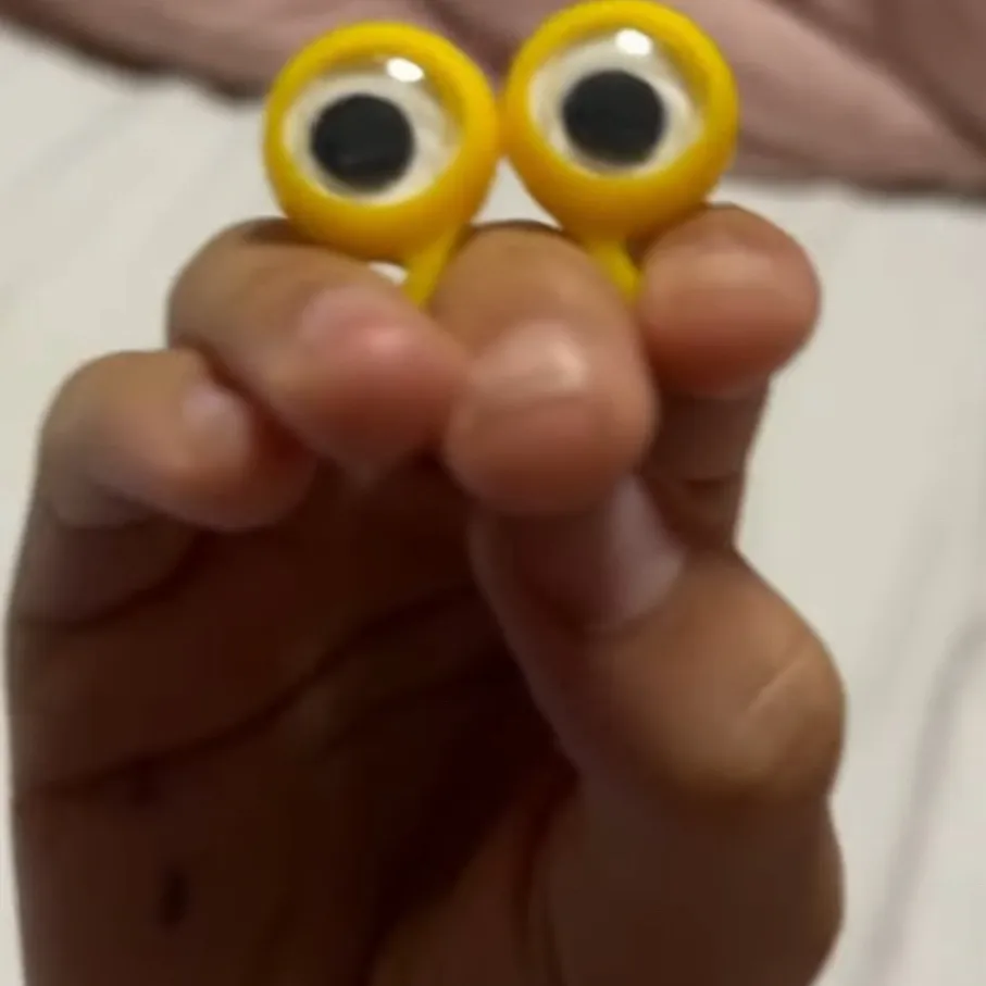 chat with ai character: FAT DOOBI