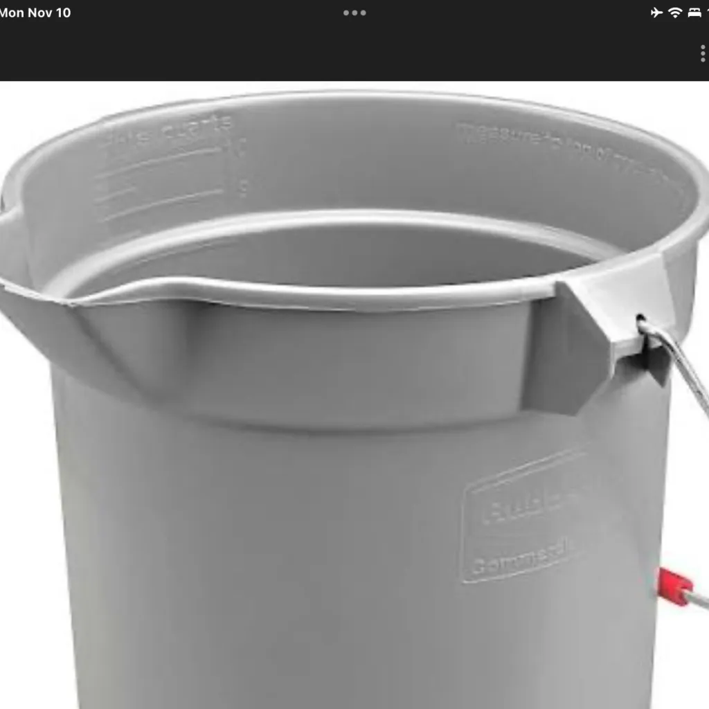 chat with ai character: The bucket