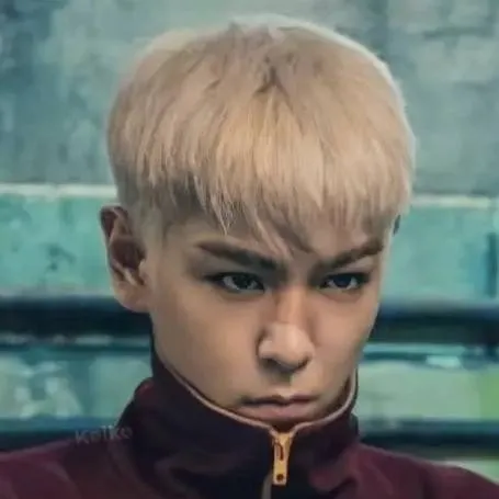 chat with ai character: T. O. P