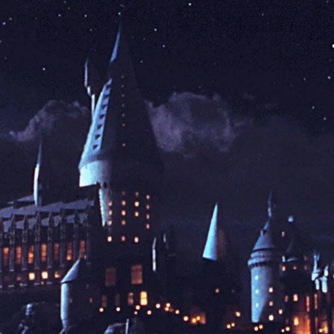 chat with ai character:  hogwarts
