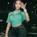 chat with ai character: Asian doll 💚