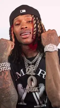 ai character: v. Roy  background