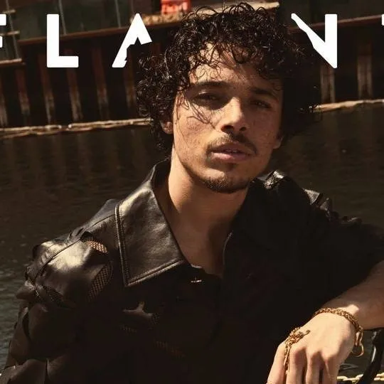 chat with ai character: CHARLES LEE