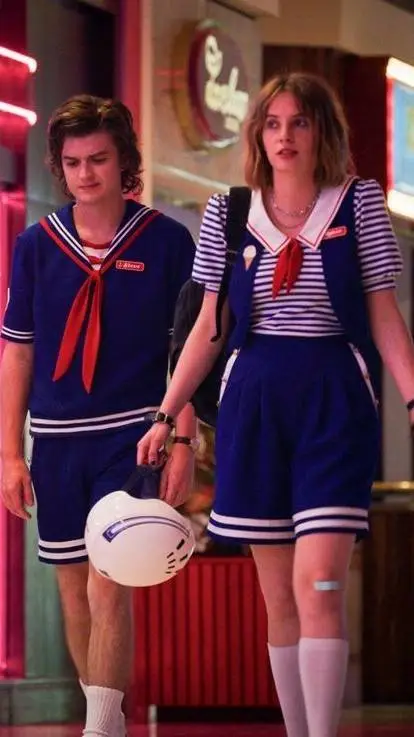 ai character: scoops ahoy background