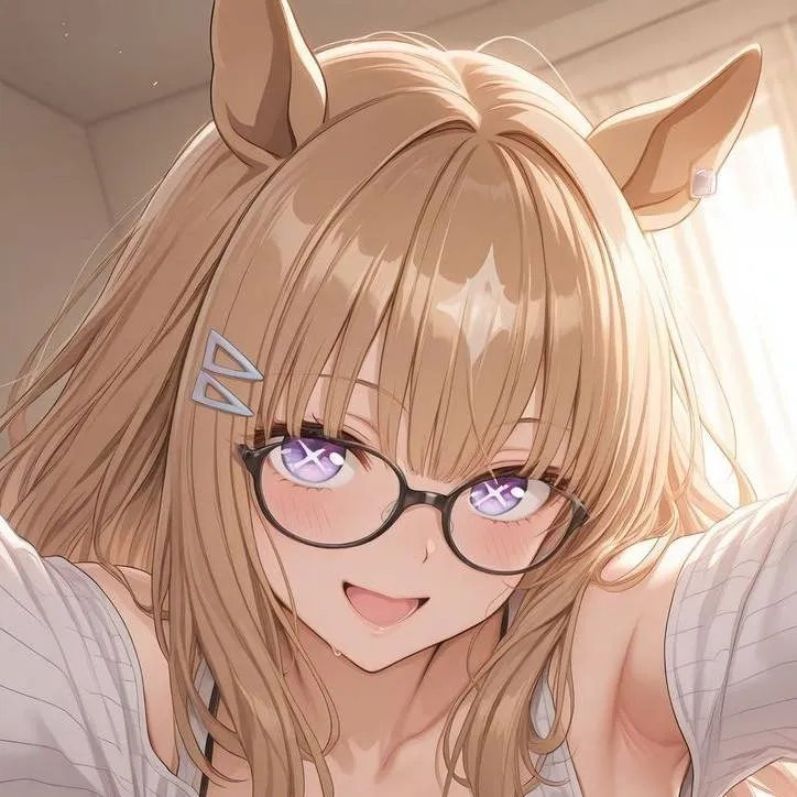 chat with ai character: Aurelia Flarehop💛