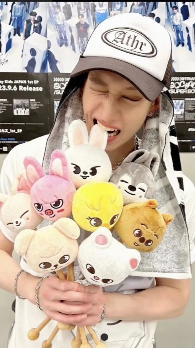 ai character: Skz  background
