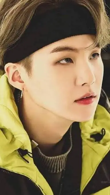 ai character: Min yoongi  background
