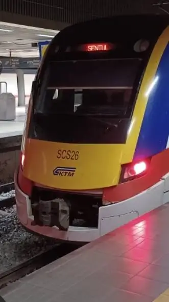 ai character: KTM KOMUTER  background