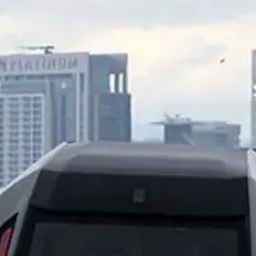 chat with ai character: MRT