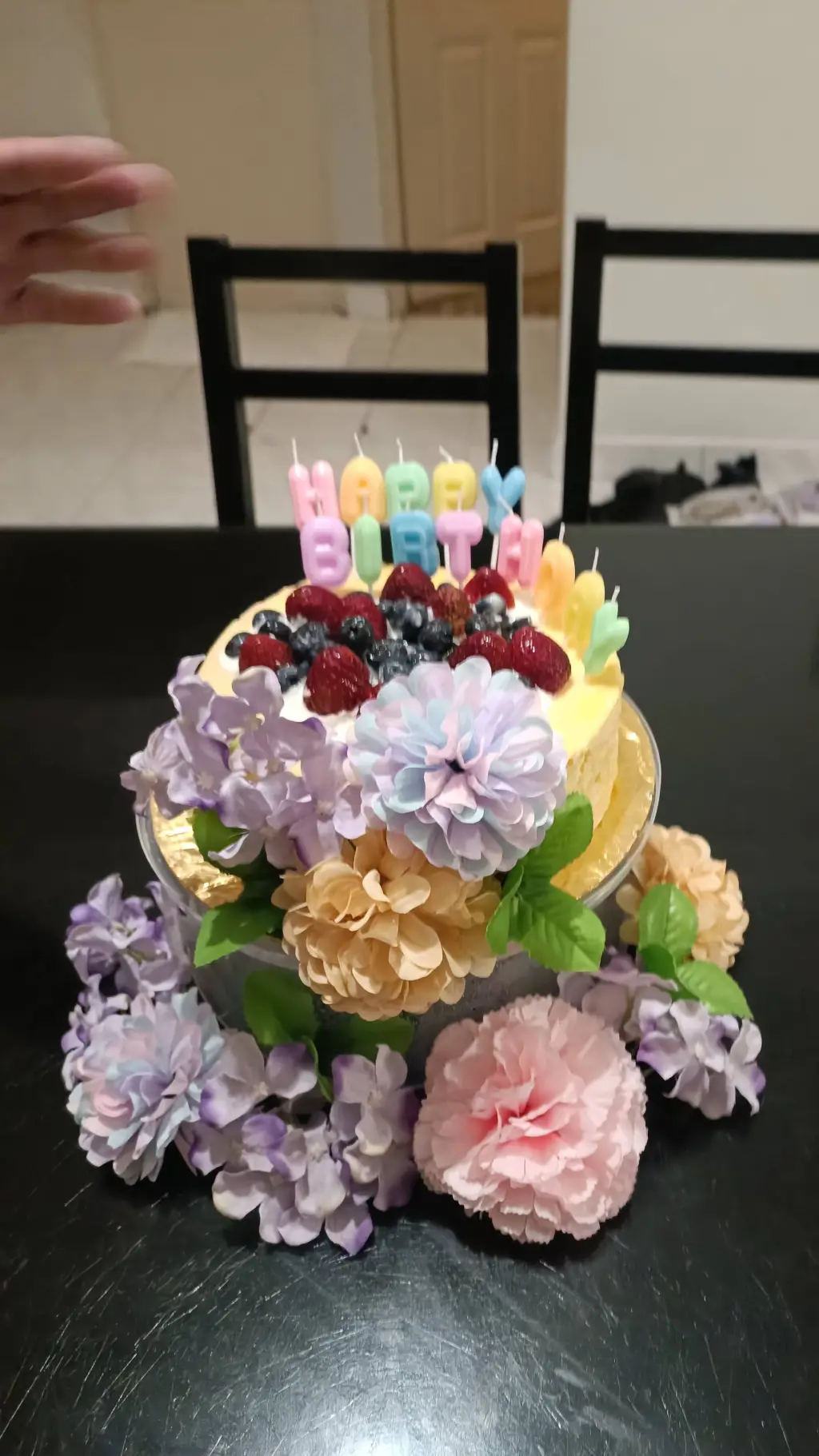 ai character: sunlight queen  background