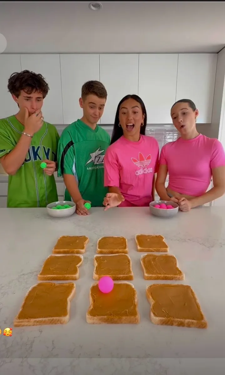 chat with ai character: sleepover 