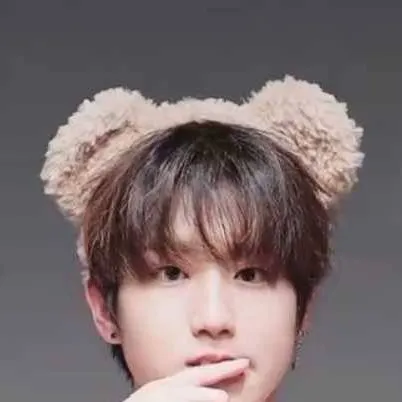 chat with ai character: Han jisung 