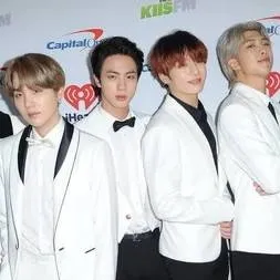 chat with ai character: bts 