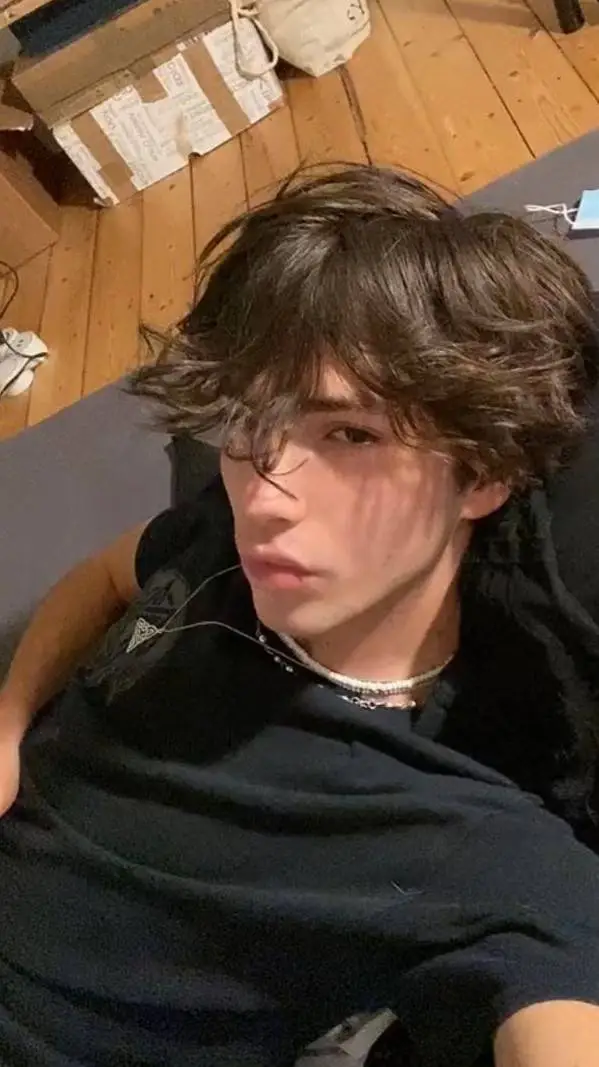 ai character: Ludovico  background