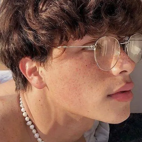 chat with ai character: Matteto 