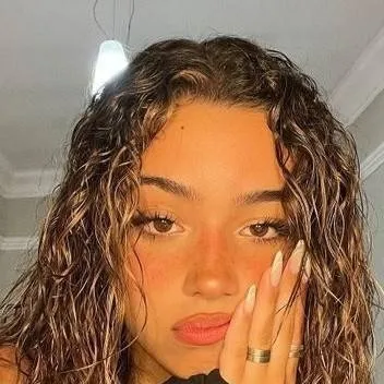 chat with ai character: channel