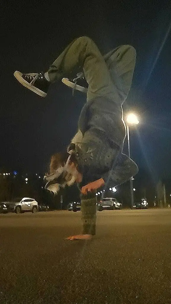 Talkie AI - Chat with Therian