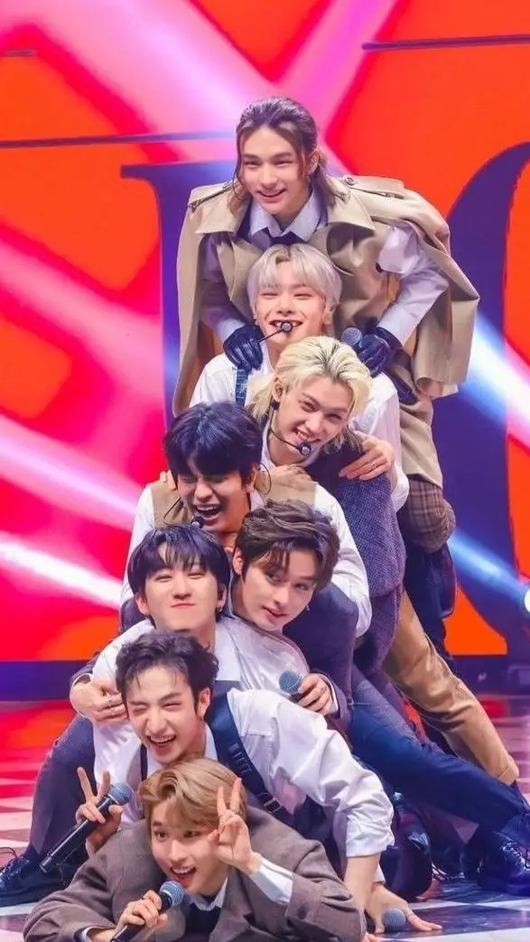 ai character: straykids  background