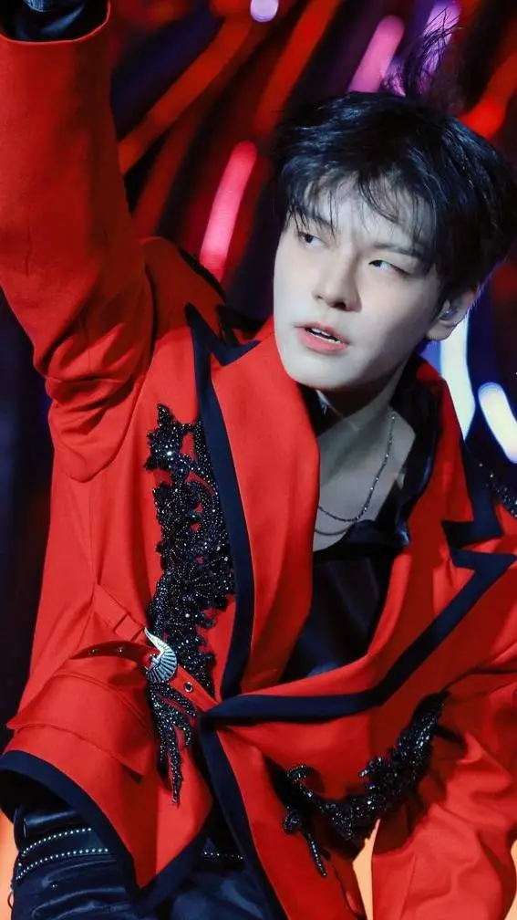 Talkie AI - Chat with Seungmin♠︎