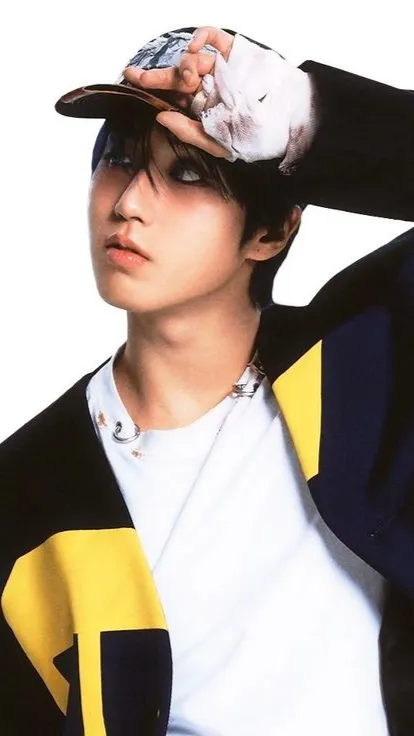 ai character: Han jisung  background