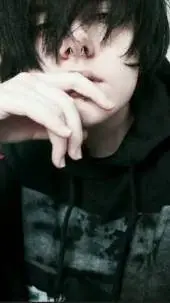 ai character: Tu esposo, Marco  background